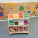 MASTERKIDZ Regał na Kółka - 3 Półki Na Akcesoria Do Tablicy STEM 800H x 800L - 010