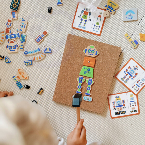 Przybijanka korkowa Roboty zestaw Montessori - Viga Toys 45 el. - 002