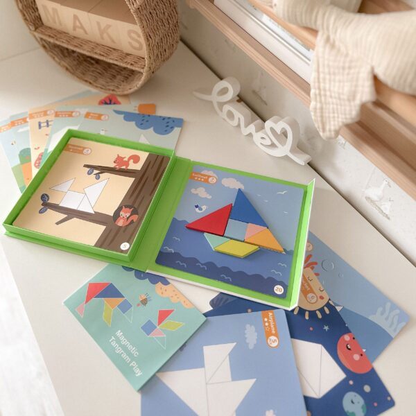 Układanka Magnetyczna Tangram 18 Elementów dla Dzieci 3+ - Tooky Toy - 010