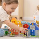Drewniane miasto klocki edukacyjne z planszą i autami - Viga - 013