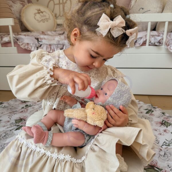 WOOPIE ROYAL Lalka Bobas 36 cm w Ubranku z Misiem Akcesoria do Karmienia - 006