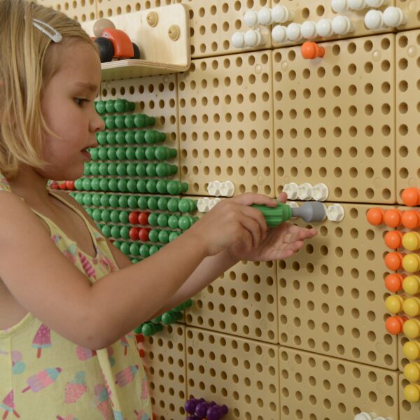 MASTERKIDZ Zestaw Narzędzia Z Wkrętarką 8 Elementów Do Tablicy Naukowo-Kreatywnej STEM - 011