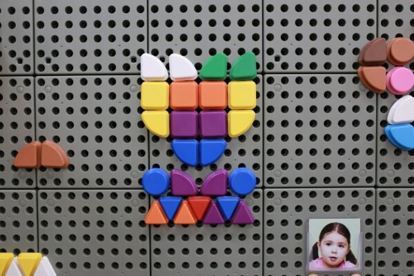 MASTERKIDZ Geometryczne Elementy Tablic 256 szt - 002