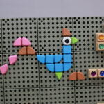 MASTERKIDZ Zestaw Kołeczki w kształcie figur geometrycznych 64szt do tablic STEM - 006