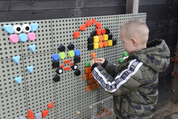 MASTERKIDZ Zestaw Kołeczki w kształcie figur geometrycznych 64szt do tablic STEM - 007