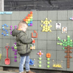 MASTERKIDZ Zestaw Kołeczki w kształcie figur geometrycznych 64szt do tablic STEM - 010