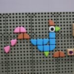 MASTERKIDZ Zestaw Kołeczki w kształcie figur geometrycznych 64szt do tablic STEM - 007