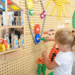 MASTERKIDZ Tablica Ścienna Koła Zębate i Łańcuch 79 El. Zbuduj własny mechanizm - 006
