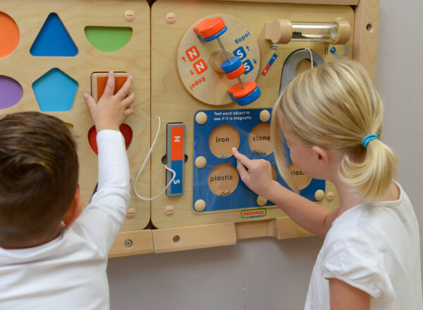 MASTERKIDZ Nauka o Przyciąganiu Magnetycznym - Ścienna Tablica Edukacyjna Flex Montessori - 005