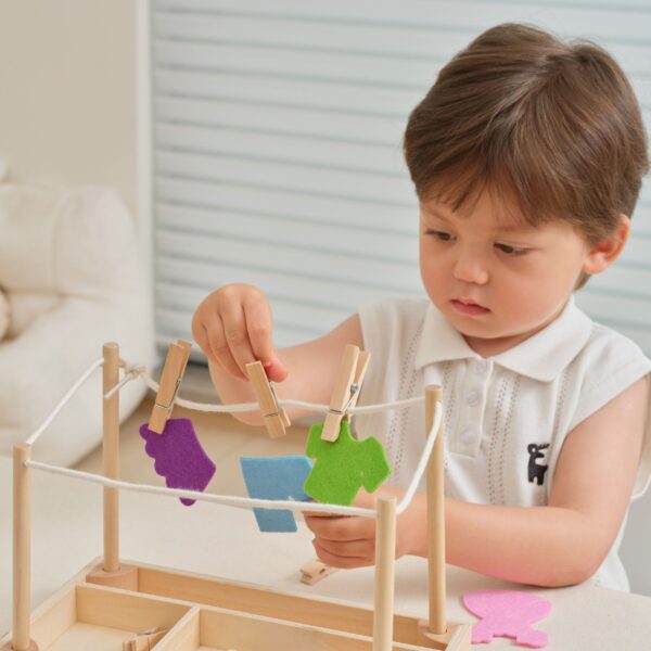 VIGA Drewniany Zestaw do Prania Suszarka Ubranka Klamerki Montessori 27 el